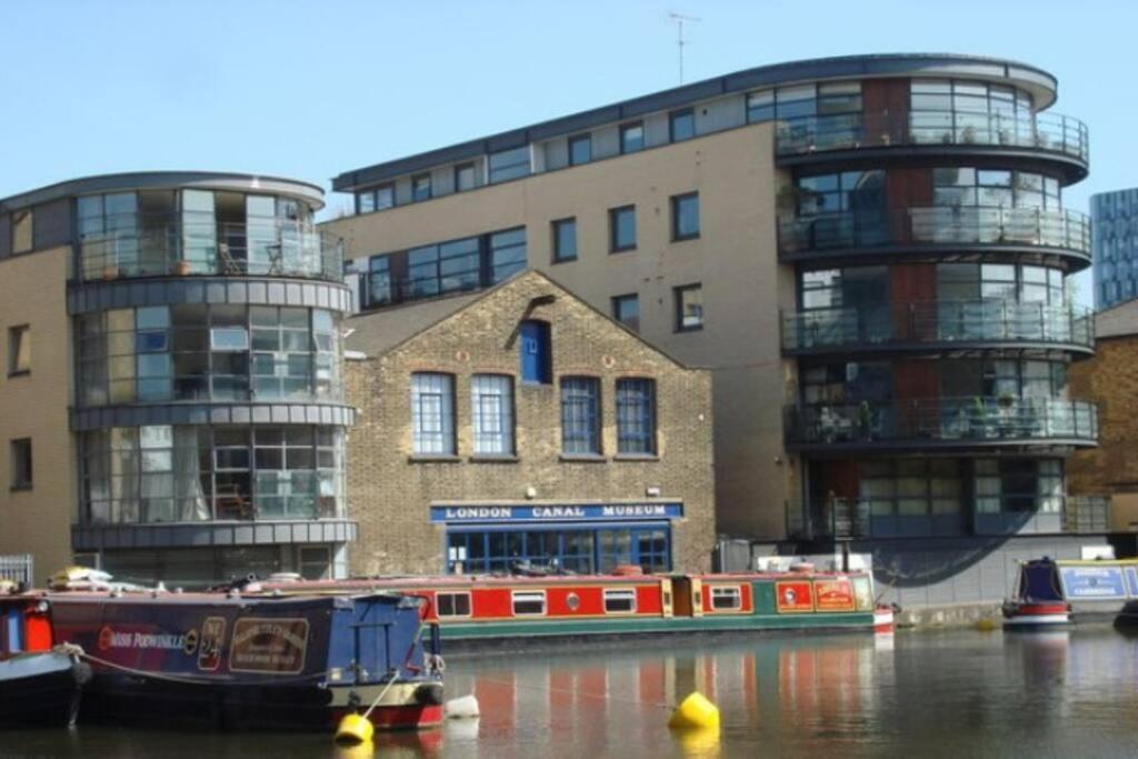 Functional Double With An Ensuite Toilet And Shower Near Tube And Bus Stations London Exteriör bild